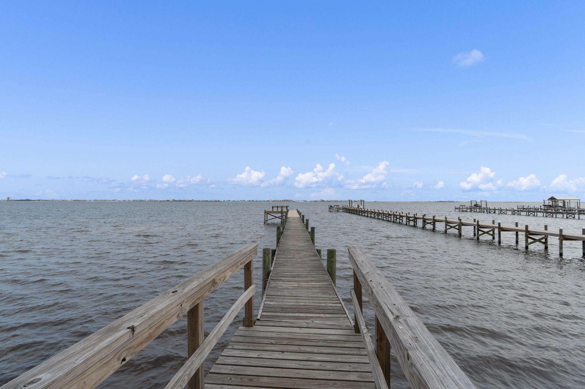 MAGNOLIA HARBOR - Residential