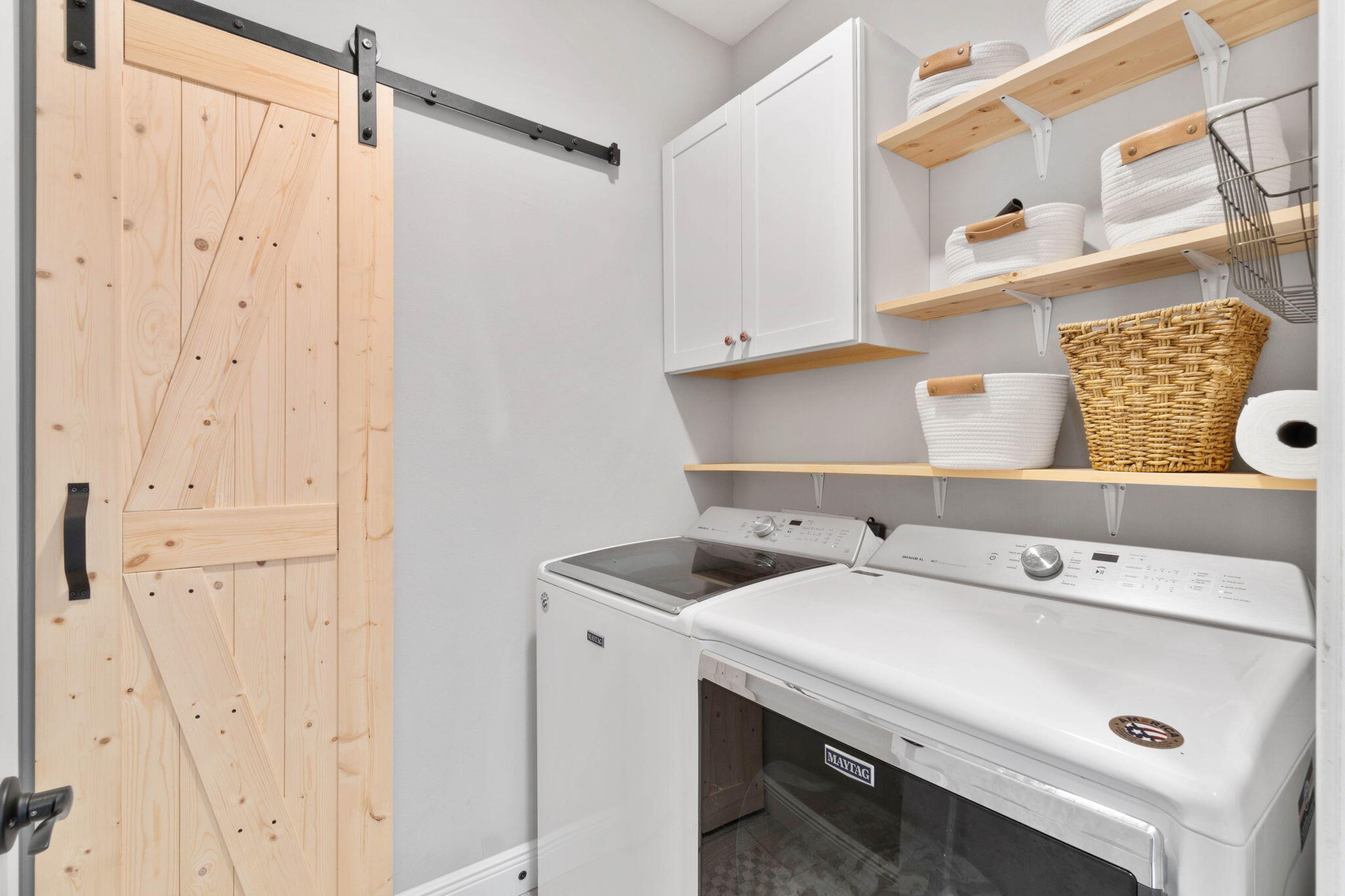 MAGNOLIA HARBOR - Residential