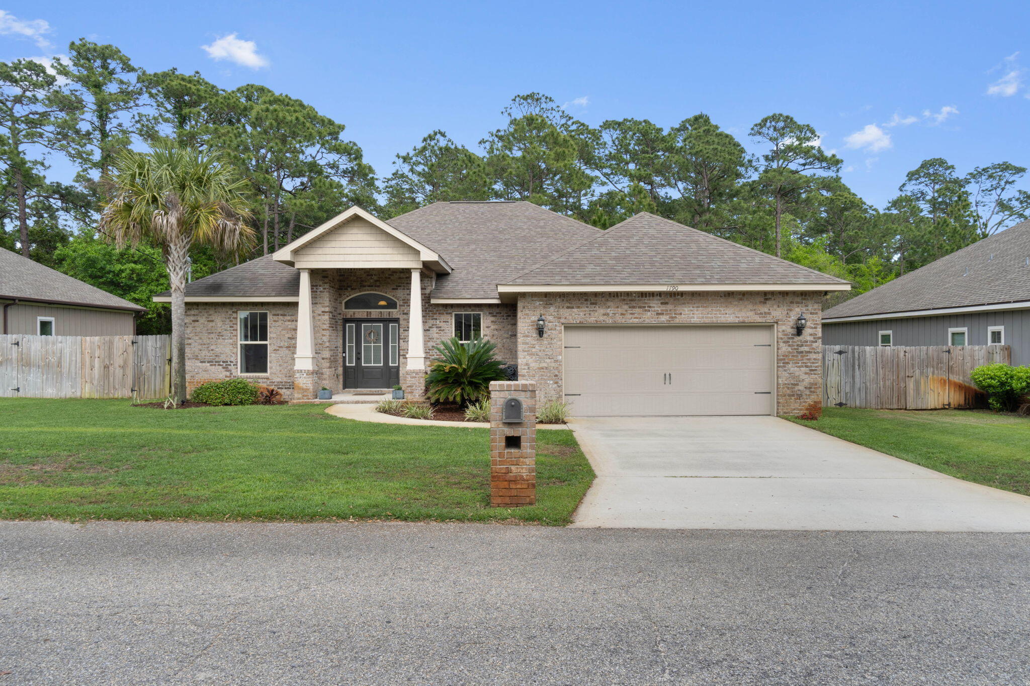 MAGNOLIA HARBOR - Residential