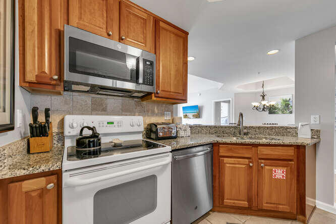 SILVER BEACH TOWERS - Residential