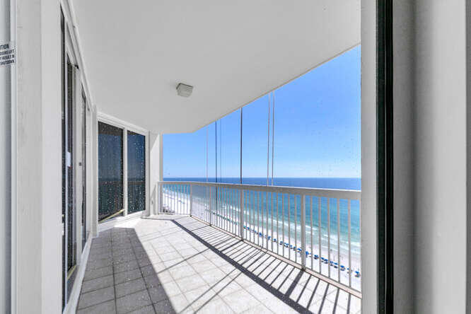 SILVER BEACH TOWERS - Residential