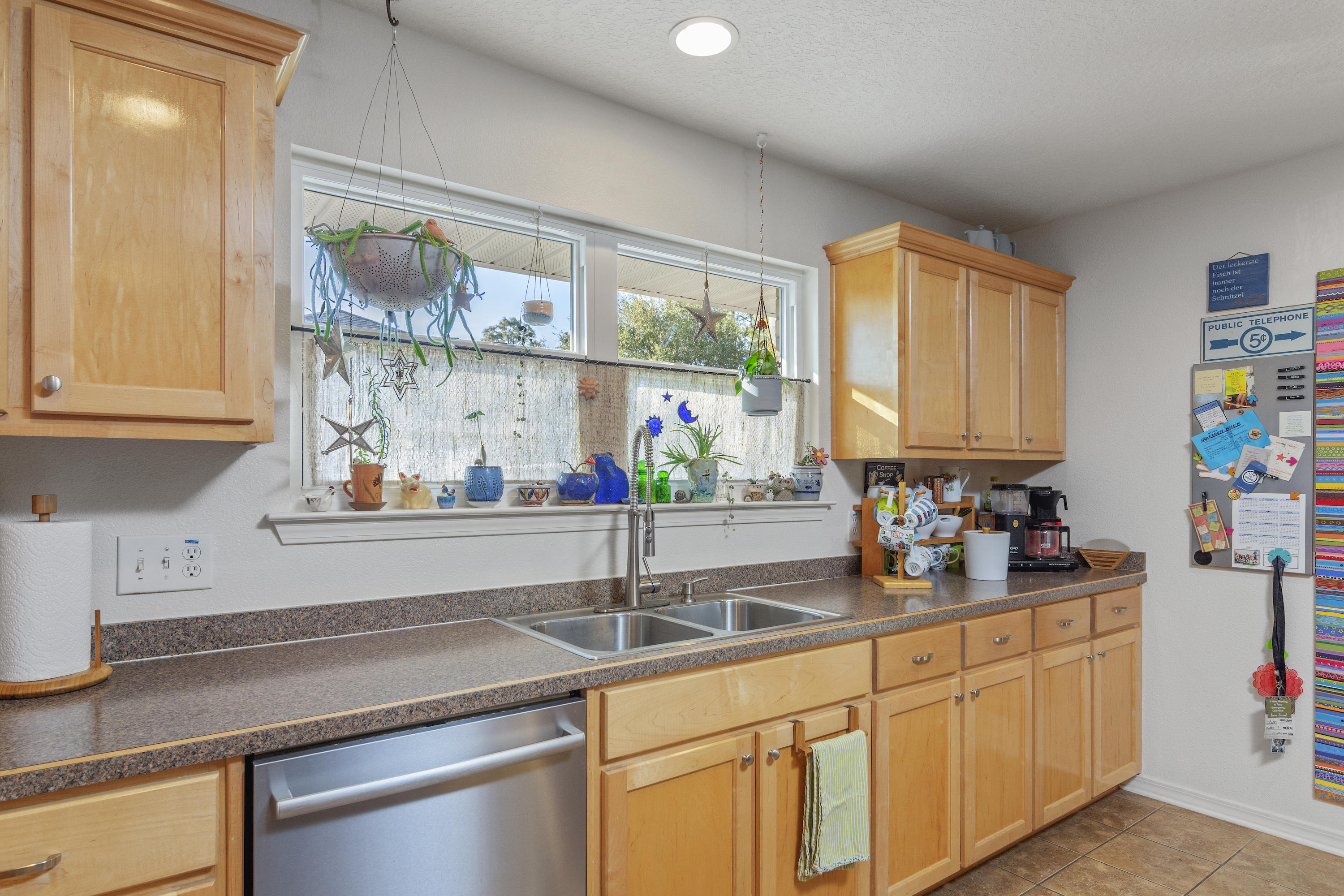 HOLLEY BY THE SEA - Residential