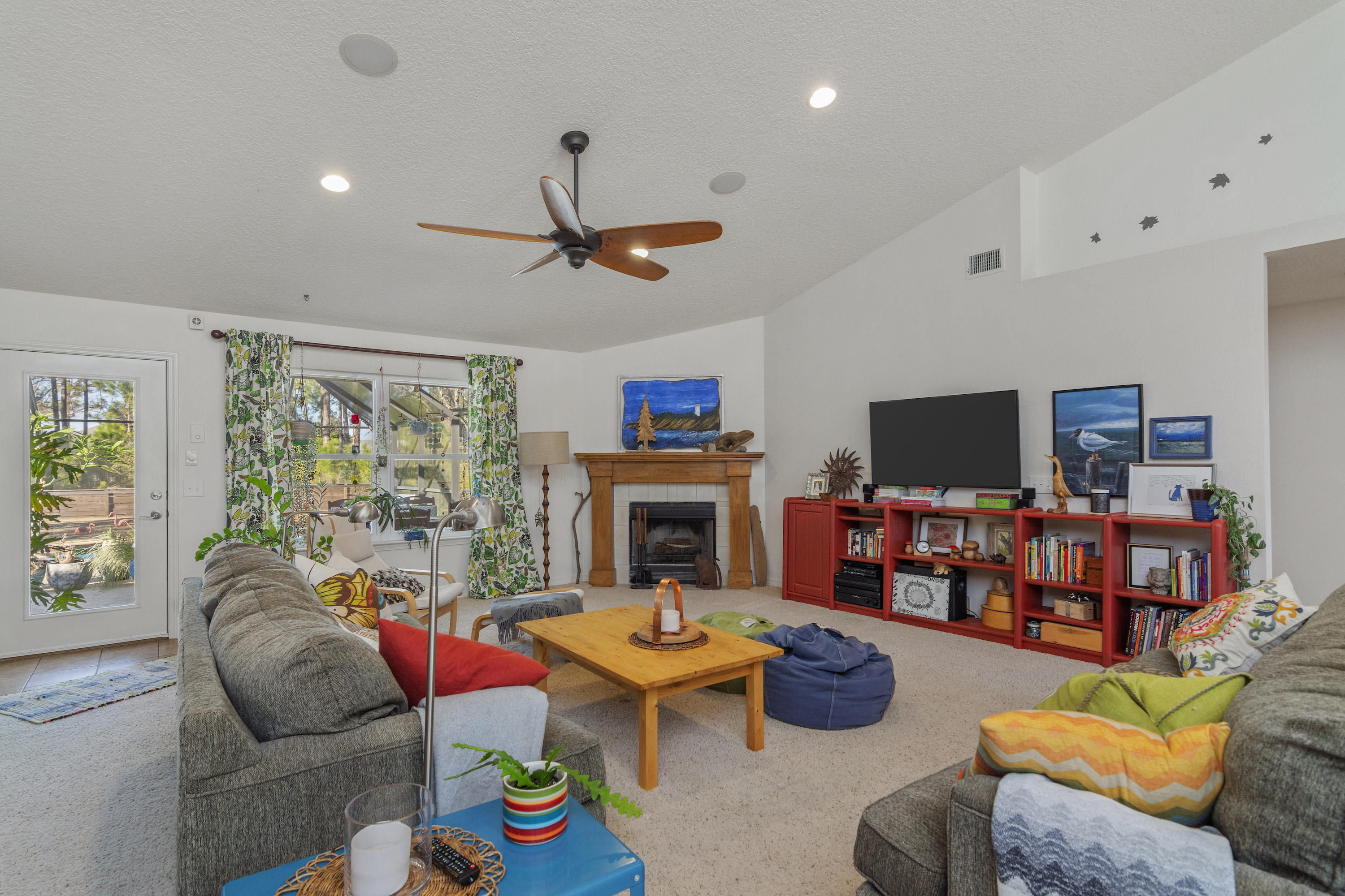 HOLLEY BY THE SEA - Residential