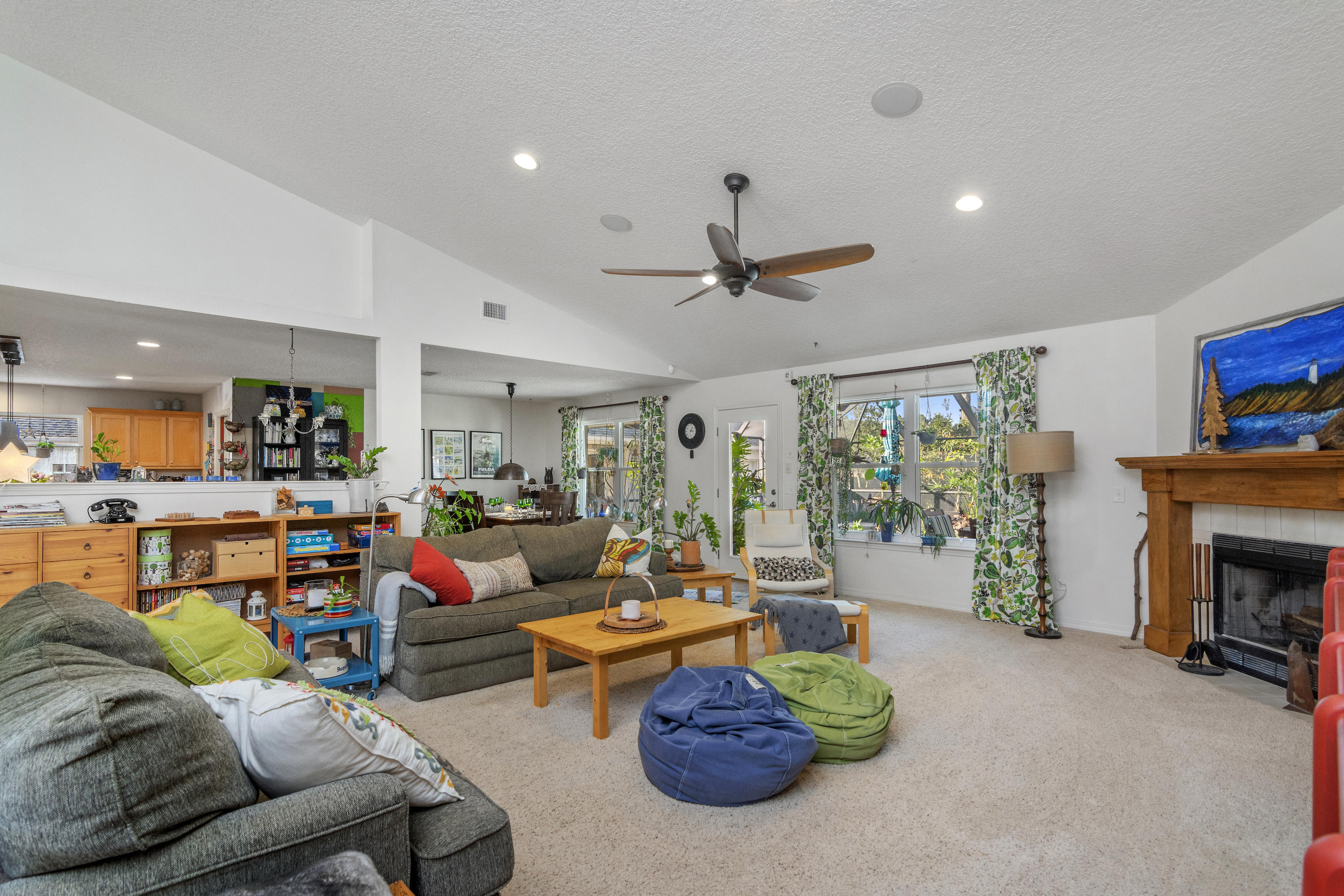 HOLLEY BY THE SEA - Residential