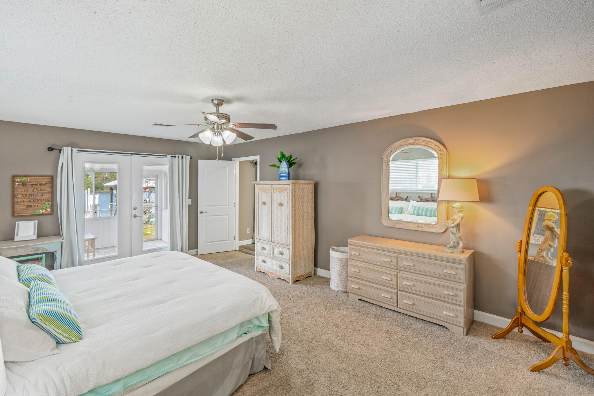 SILVER SANDS UNIT 2 - Residential