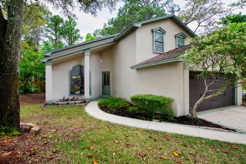 A home in Niceville