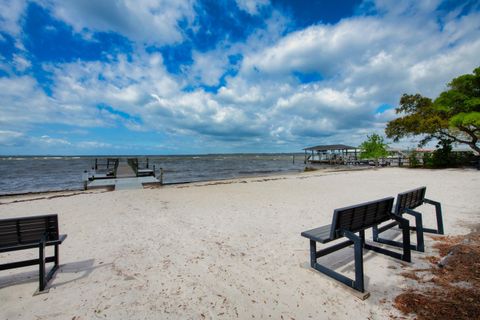 A home in Niceville