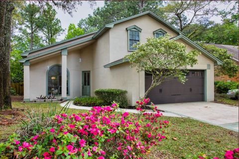 A home in Niceville