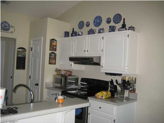 RIVERCHASE S/D PH 3 - Residential Lease