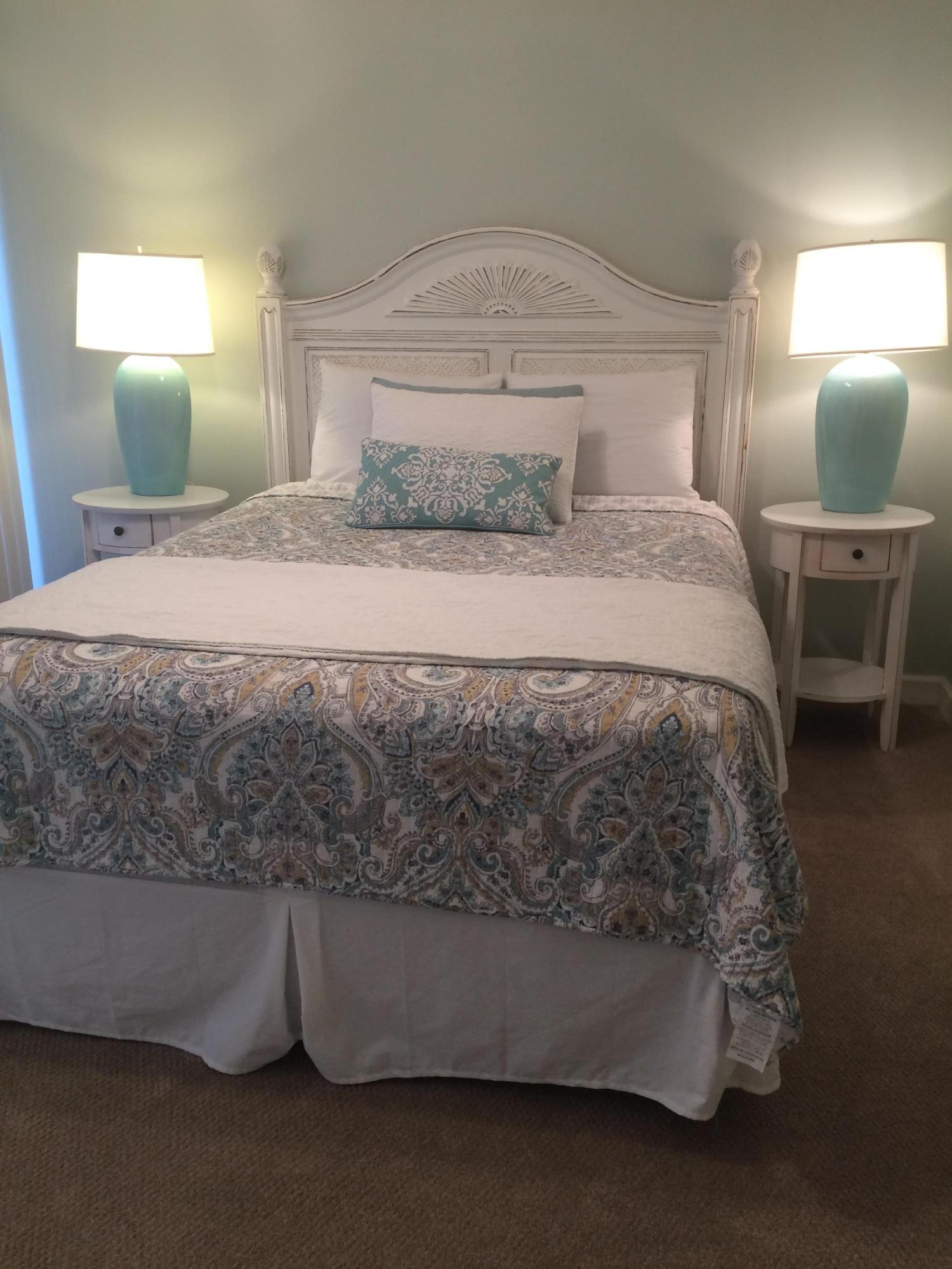 LAKEVIEW CONDO - Residential