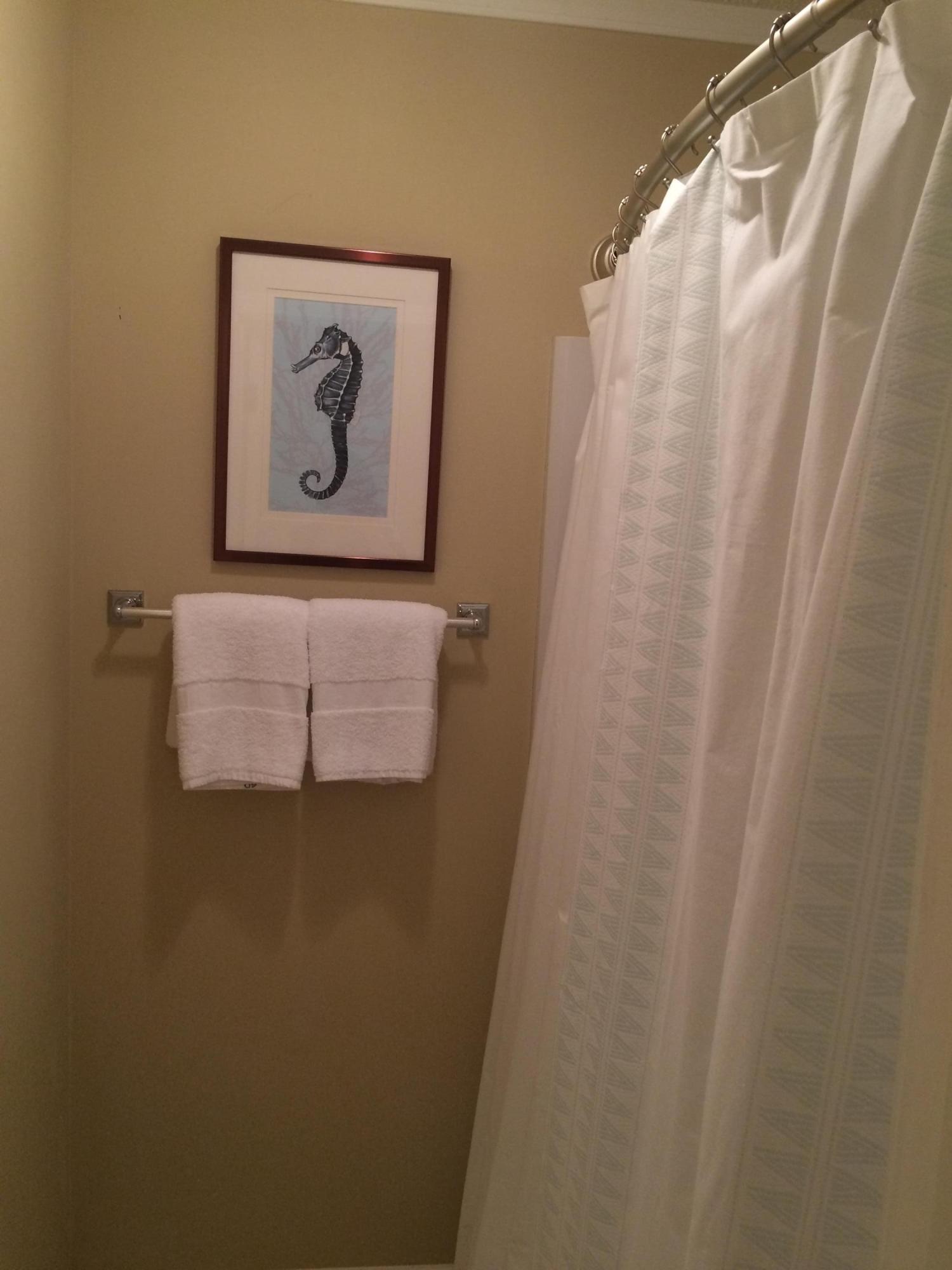 LAKEVIEW CONDO - Residential