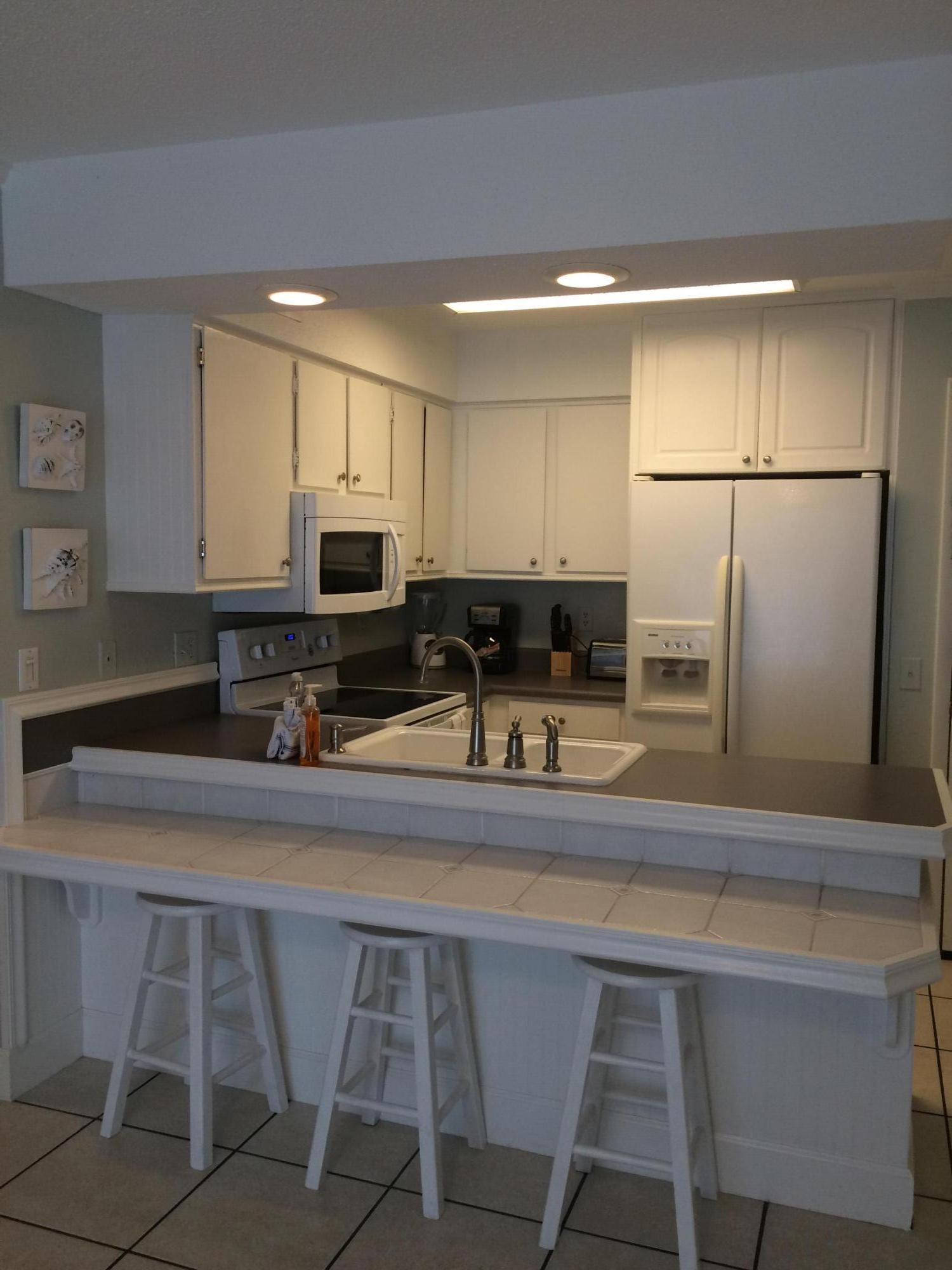 LAKEVIEW CONDO - Residential