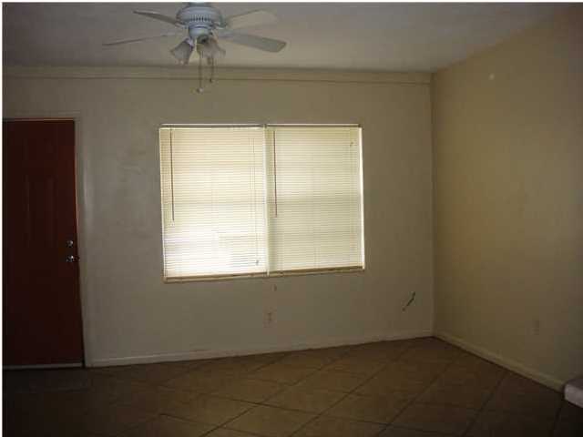 RACETRACK ROAD RESUB - Residential Lease