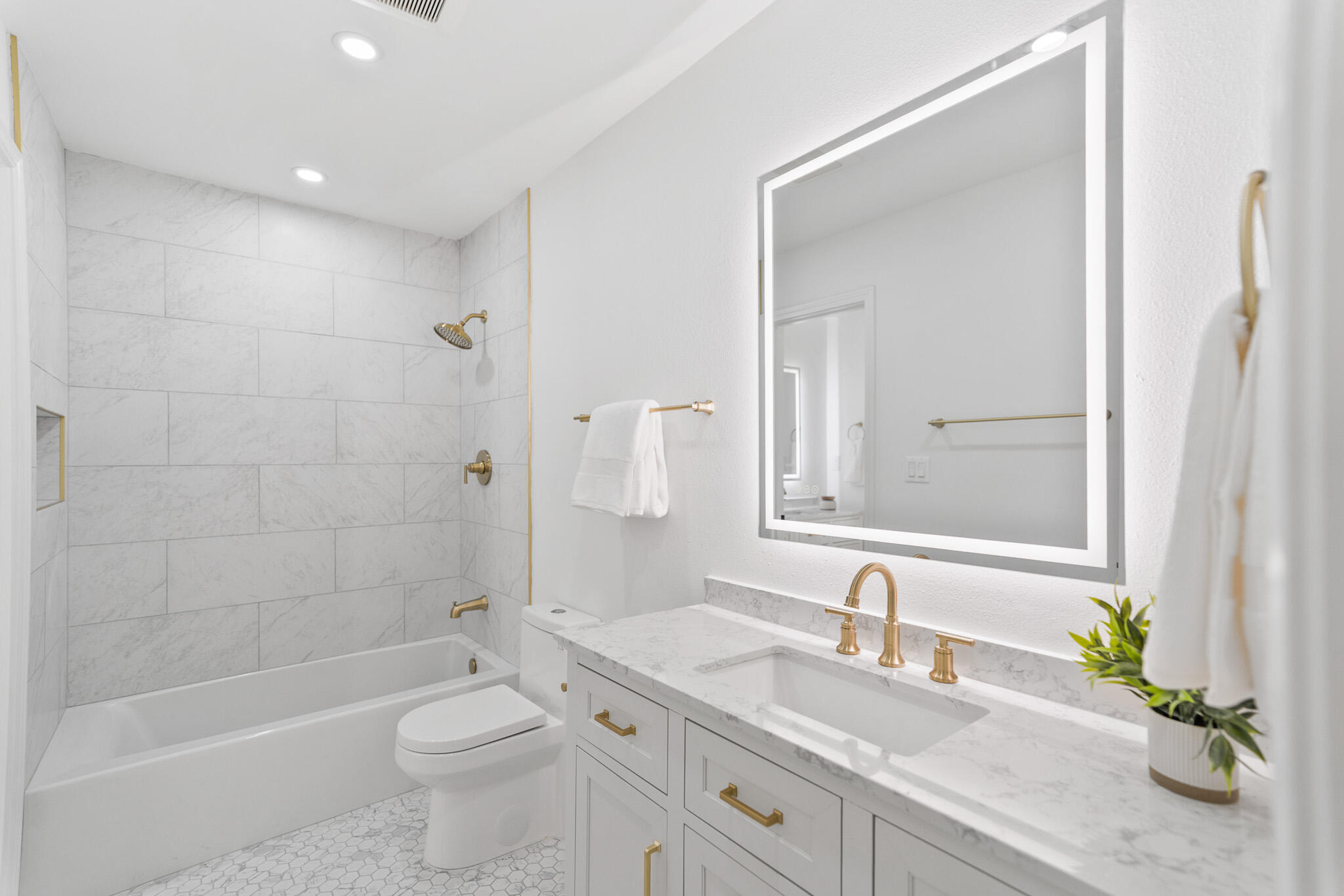 SUMMER HAVEN NORTH T/H - Residential