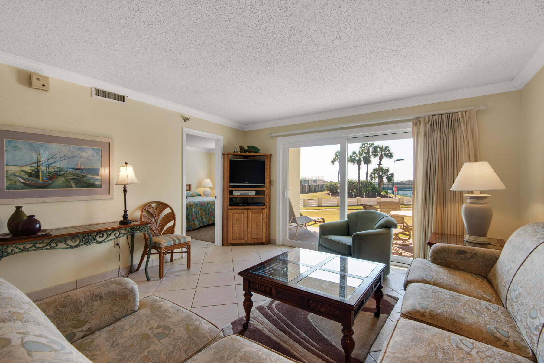 ISLANDER CONDO - Residential