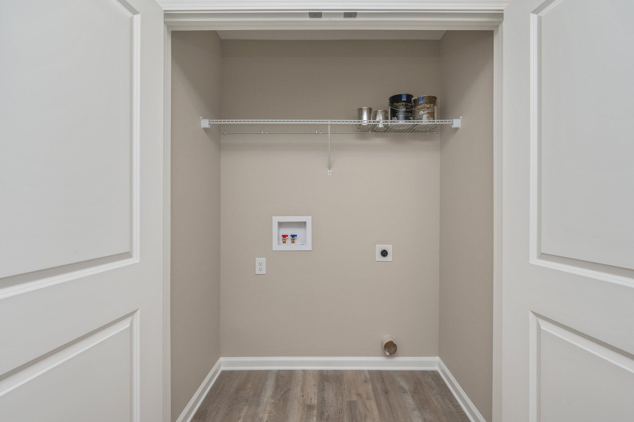 FAIRVIEW L H - Residential