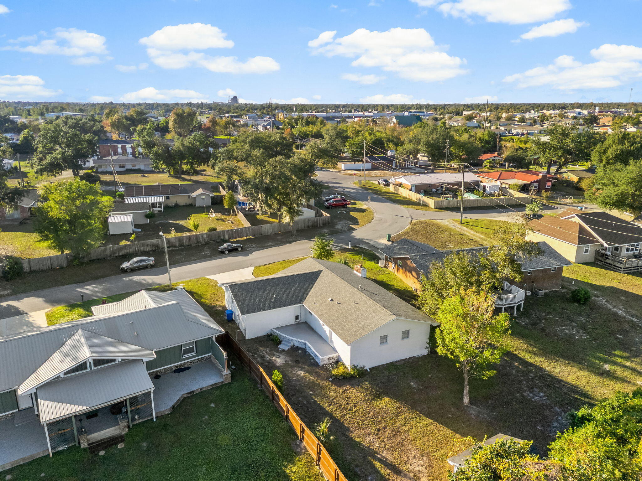 IMPERIAL OAKS - Residential