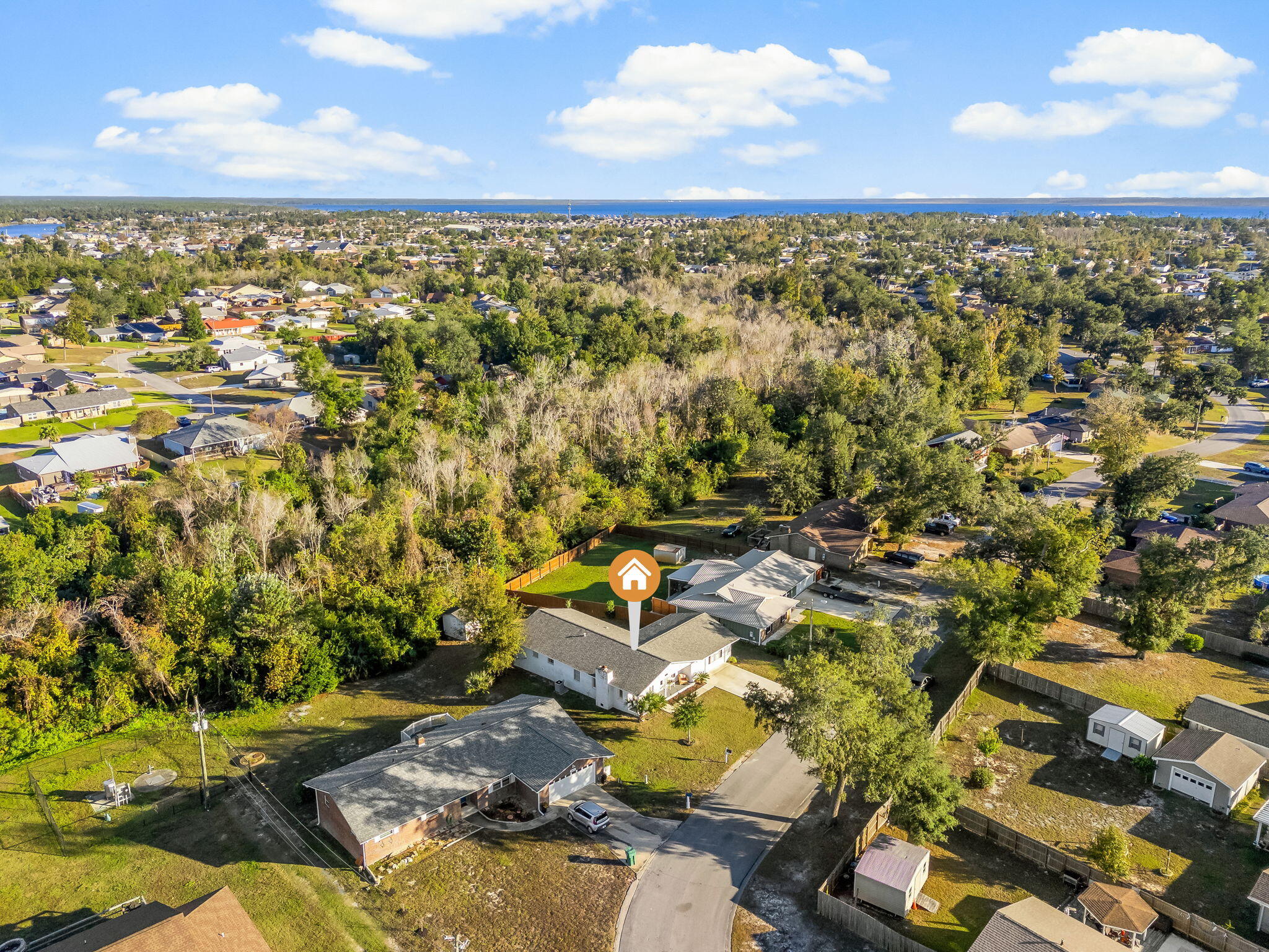 IMPERIAL OAKS - Residential