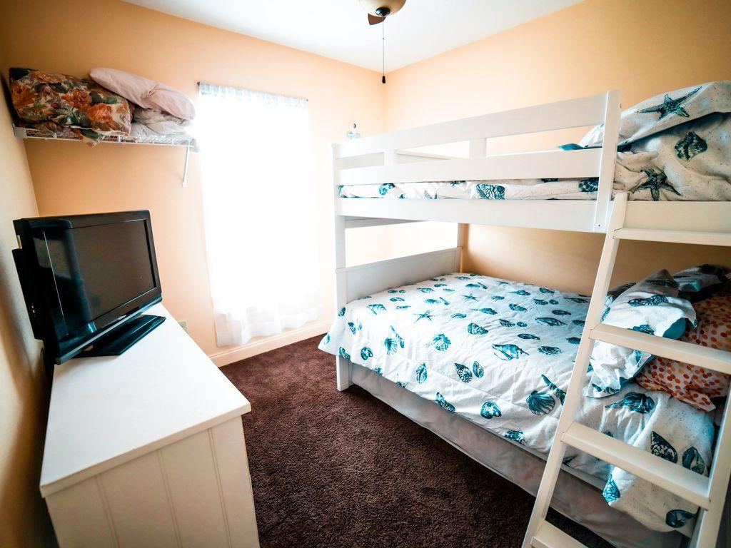 CRYSTAL BEACH - Residential