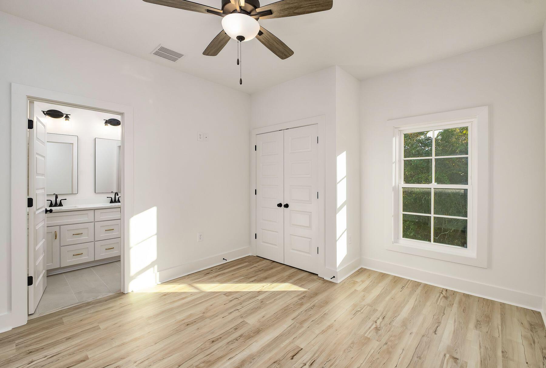 LAGUNA BEACH 8TH ADDN - Residential