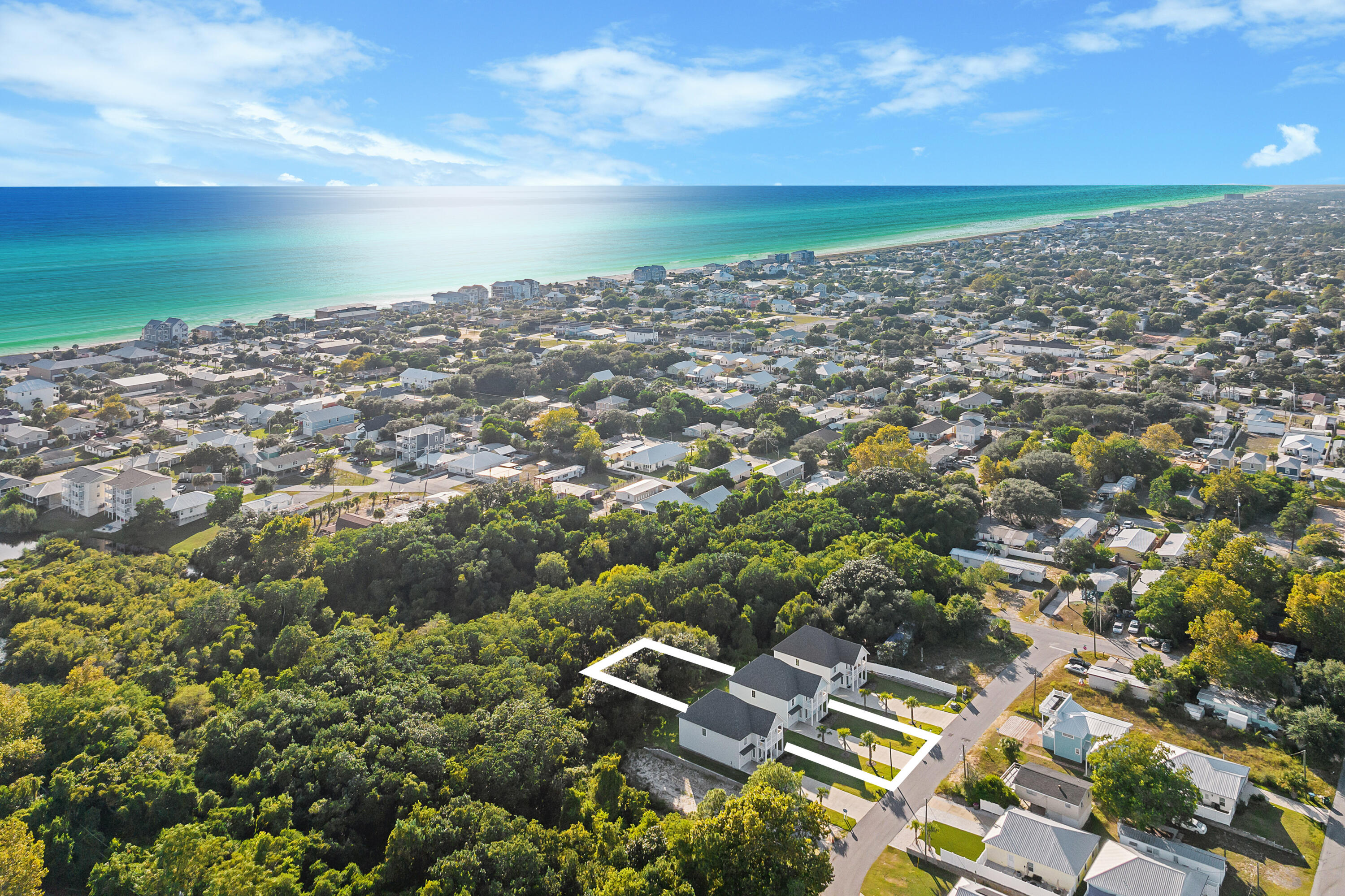LAGUNA BEACH 8TH ADDN - Residential