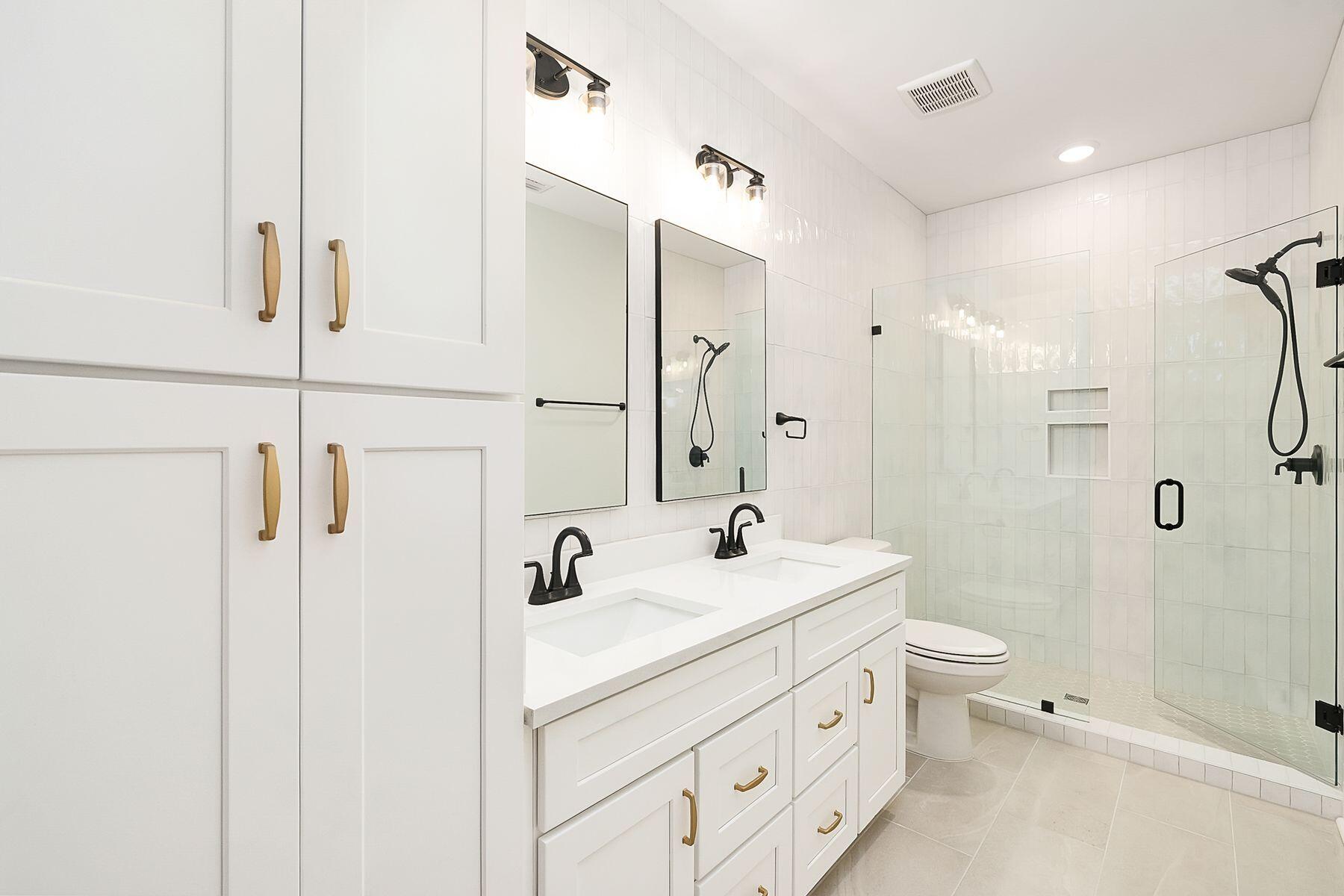 LAGUNA BEACH 8TH ADDN - Residential