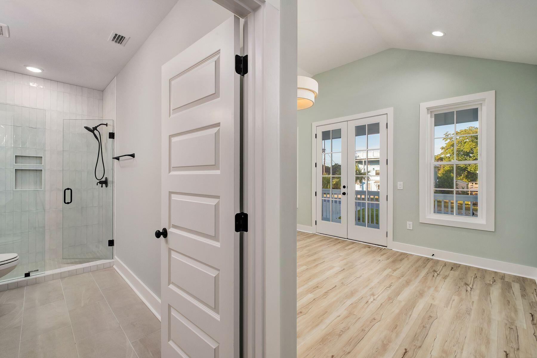 LAGUNA BEACH 8TH ADDN - Residential