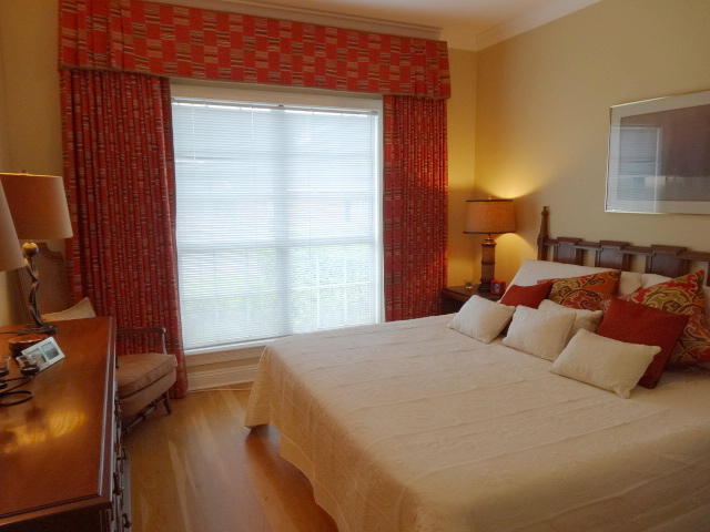 TURNBERRY PLACE - Residential