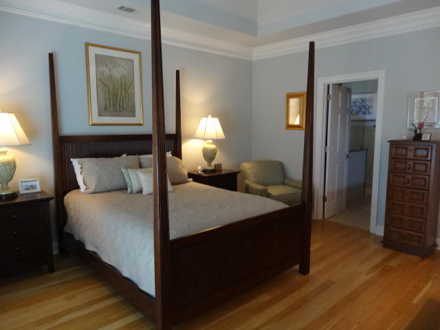 TURNBERRY PLACE - Residential