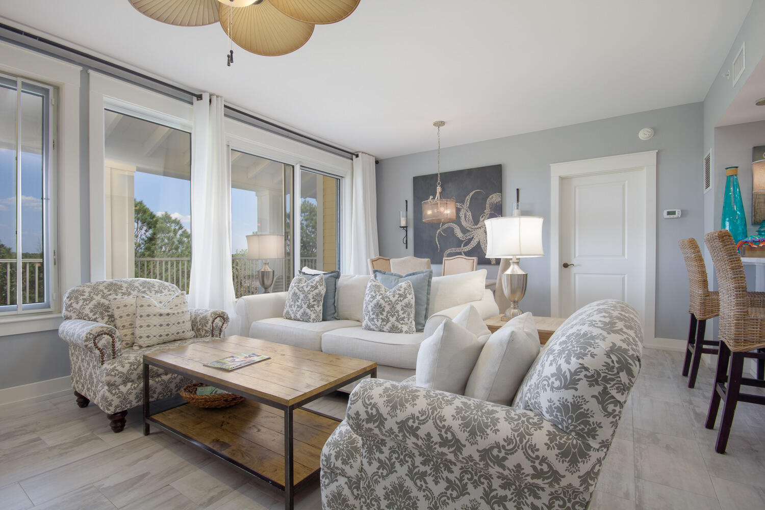 PILOT HOUSE - Residential Lease