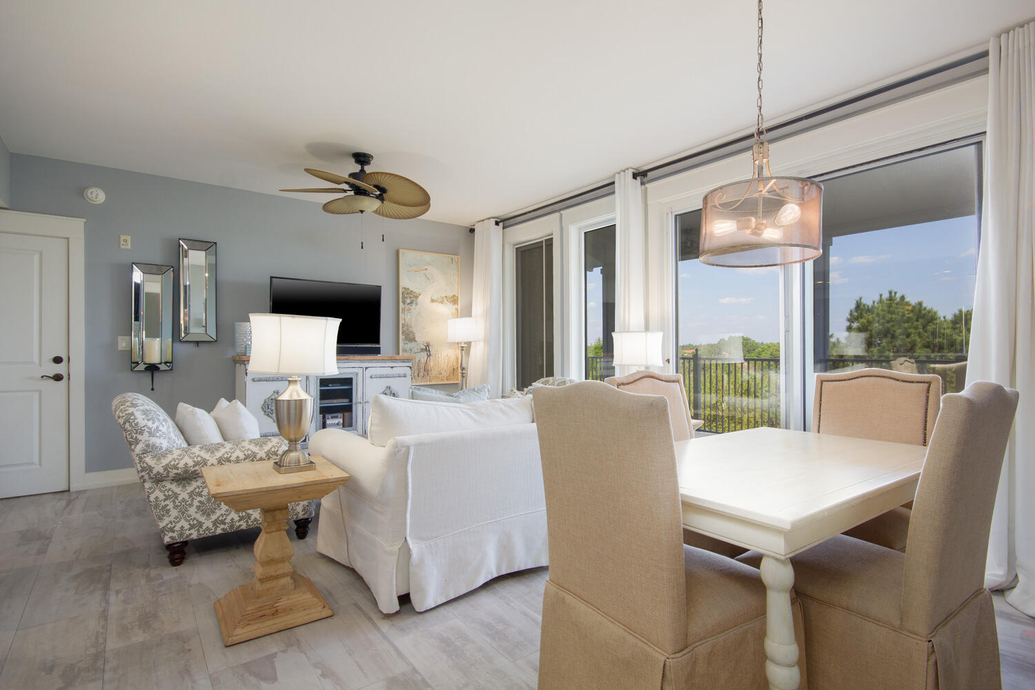 PILOT HOUSE - Residential Lease