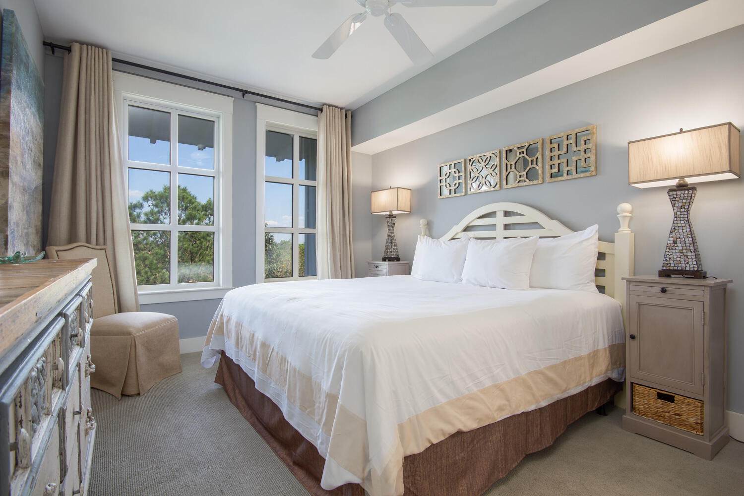 PILOT HOUSE - Residential Lease