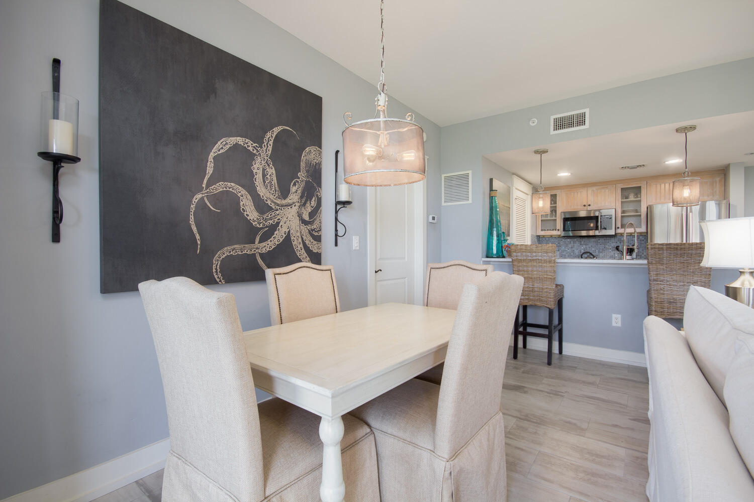 PILOT HOUSE - Residential Lease