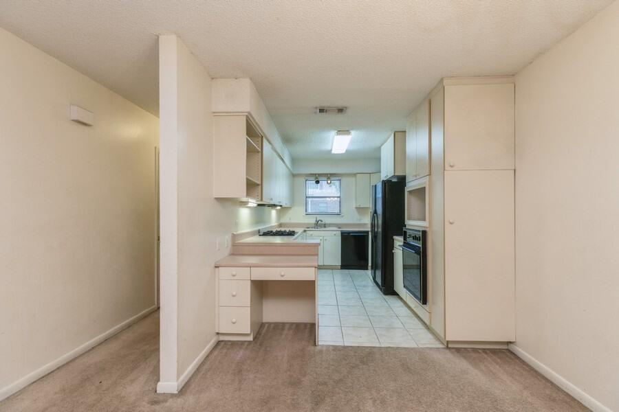 BELL-BROOK ESTATES - Residential