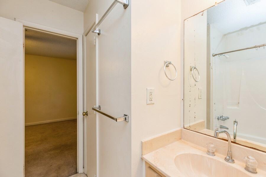 BELL-BROOK ESTATES - Residential