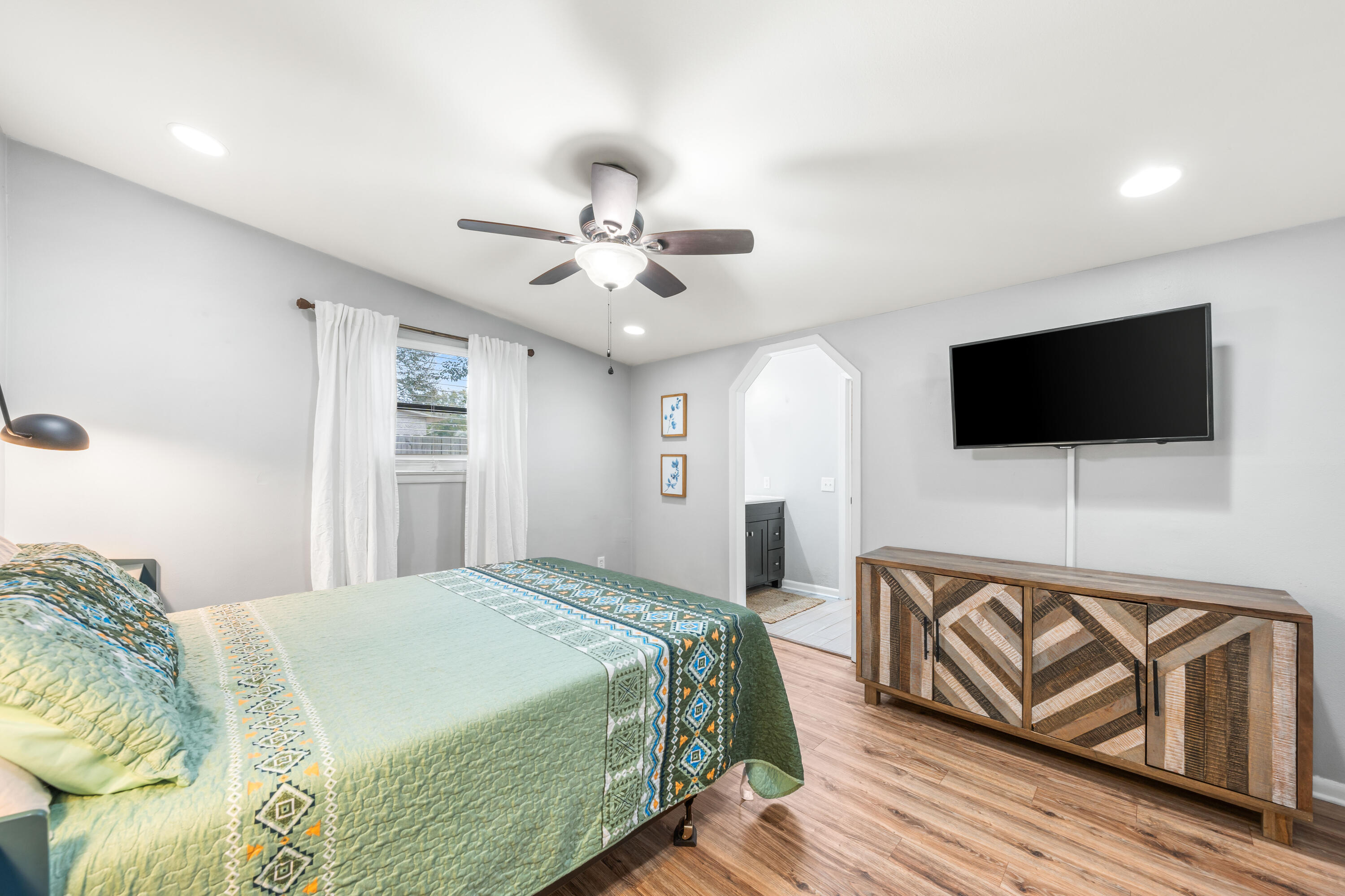 GARNIERS BEACH 3RD - Residential