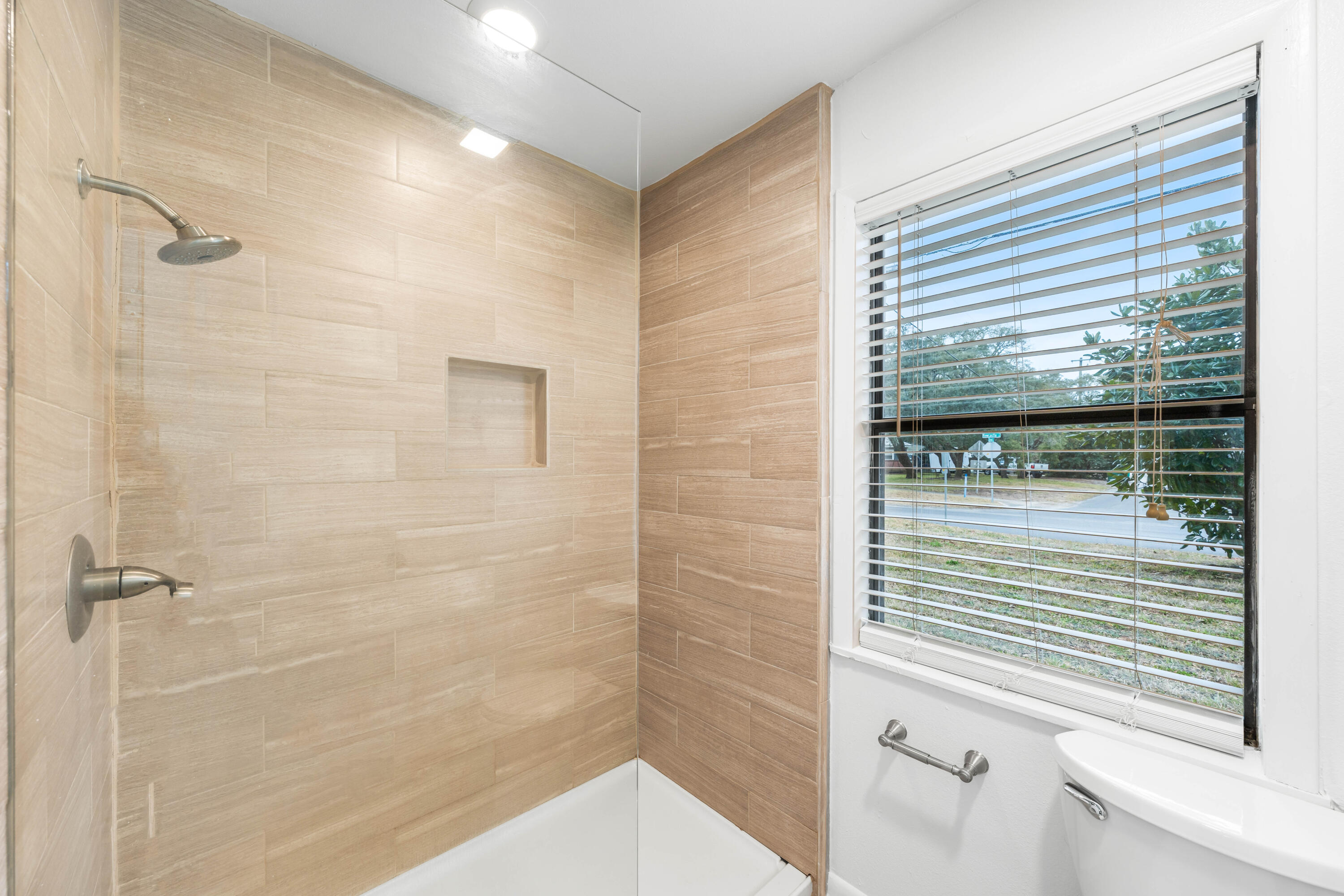 GARNIERS BEACH 3RD - Residential