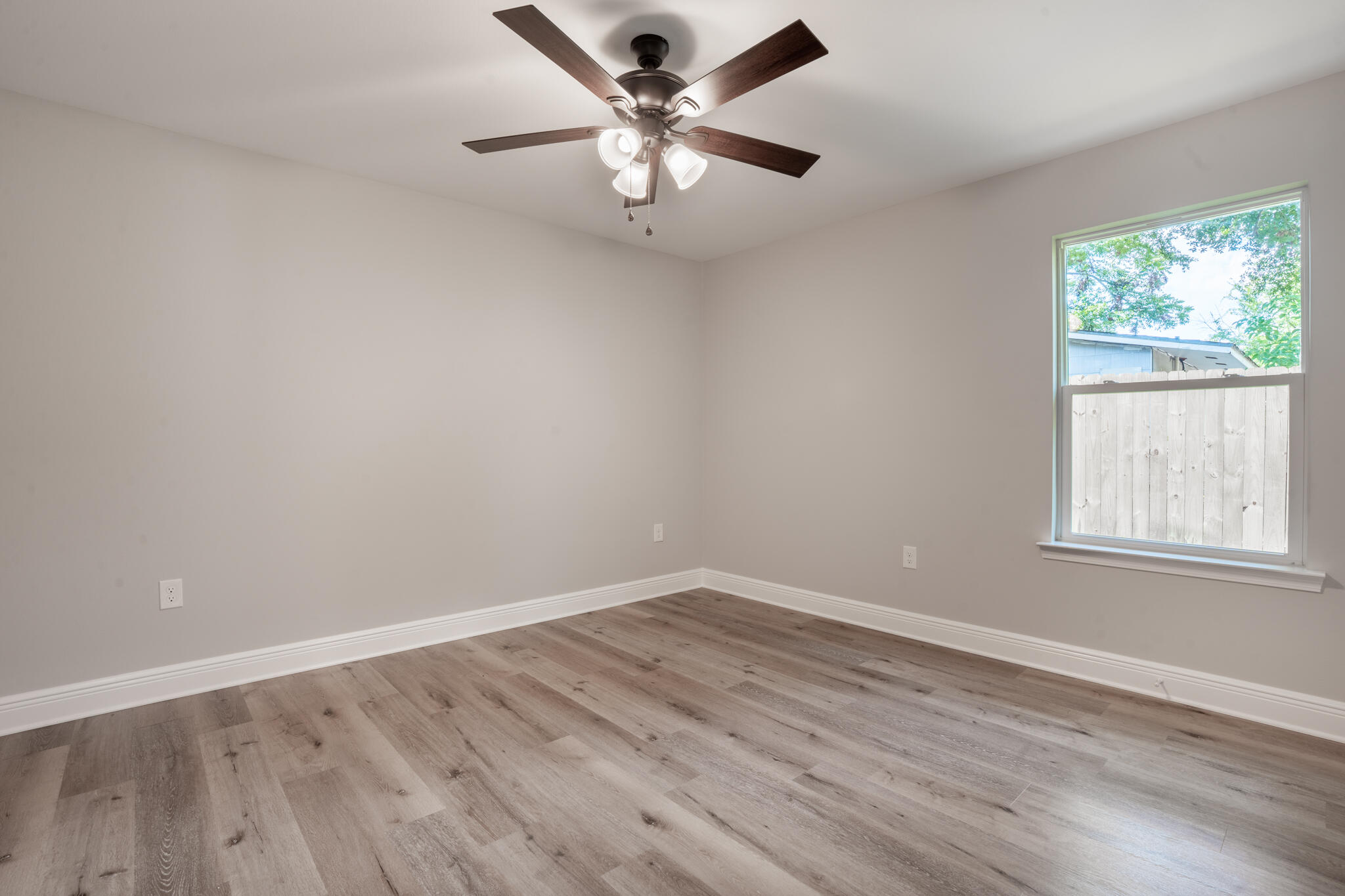 1ST ADD BEL-AIR S/D LOT 4 BLK A - Residential