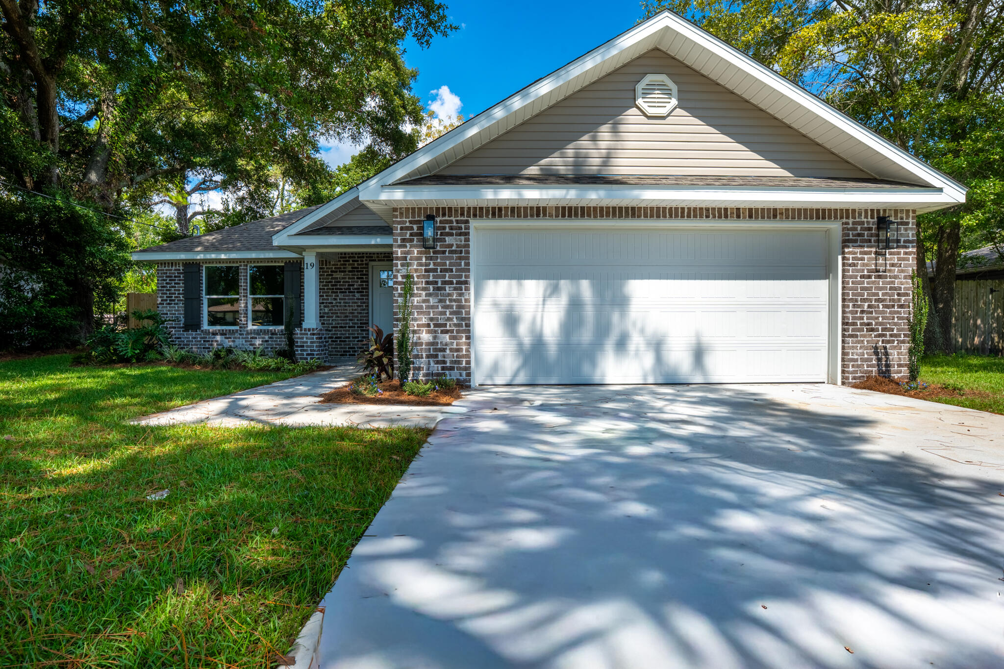1ST ADD BEL-AIR S/D LOT 4 BLK A - Residential