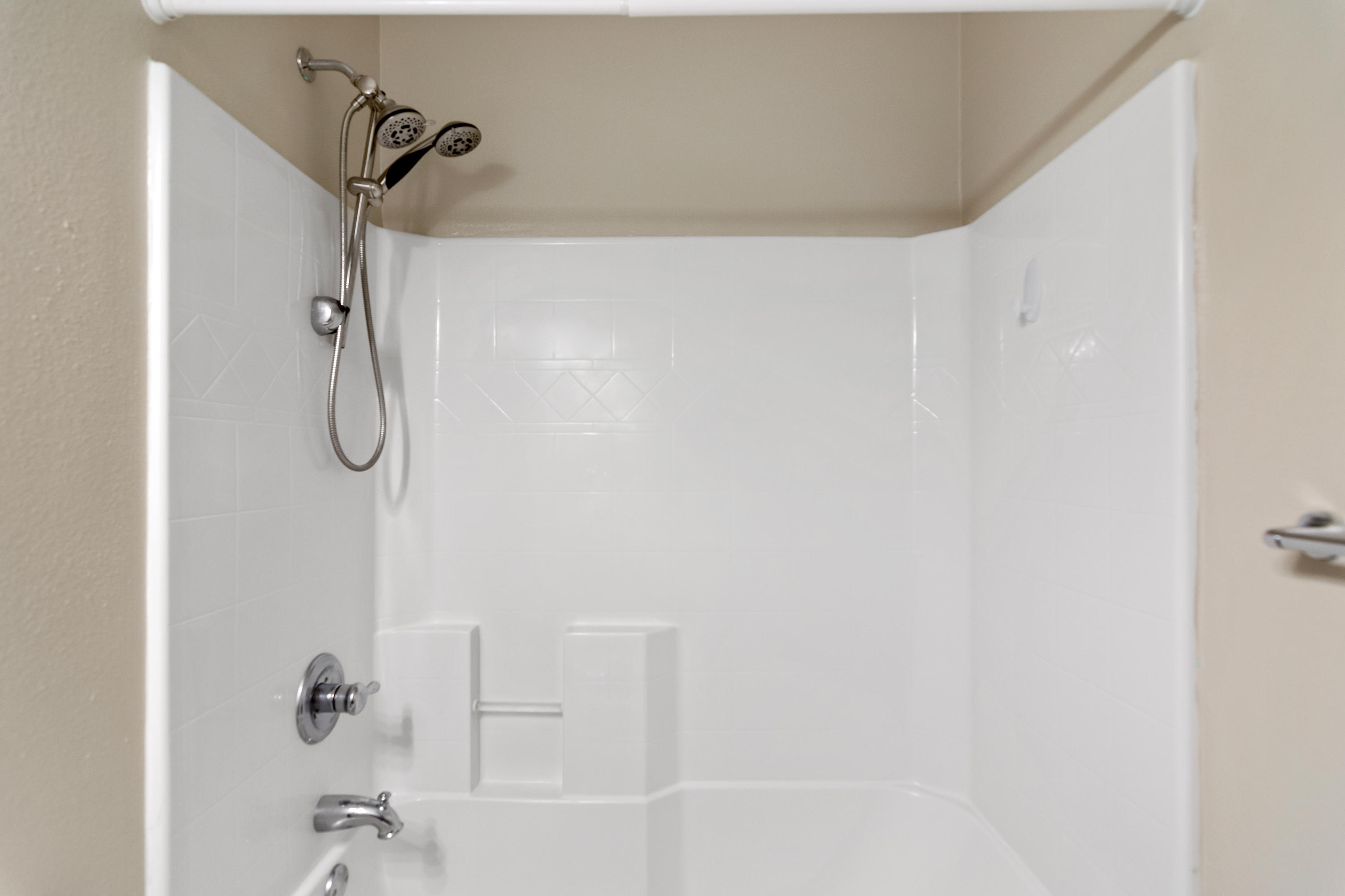 ROLLING RIDGE - Residential