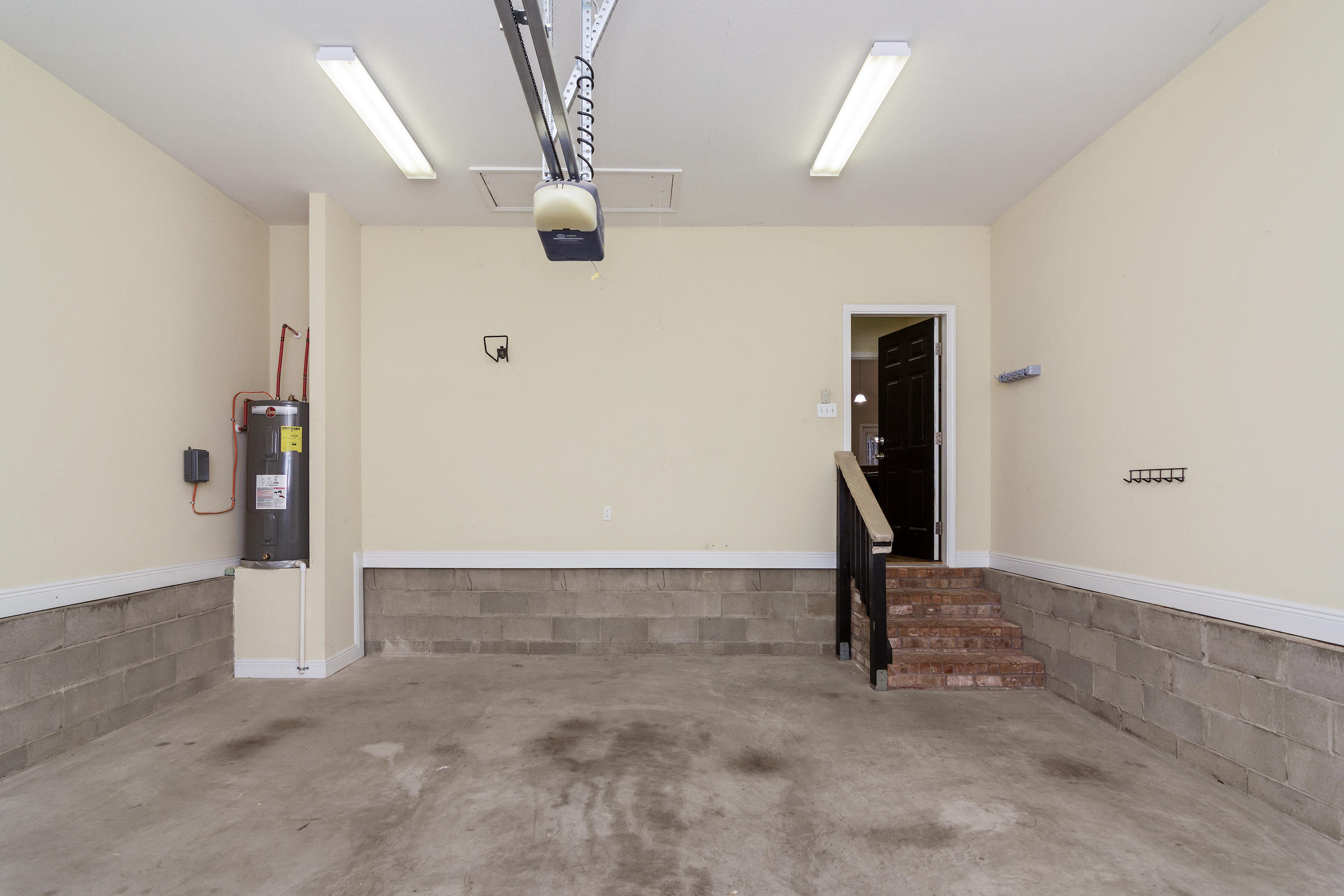 ROLLING RIDGE - Residential