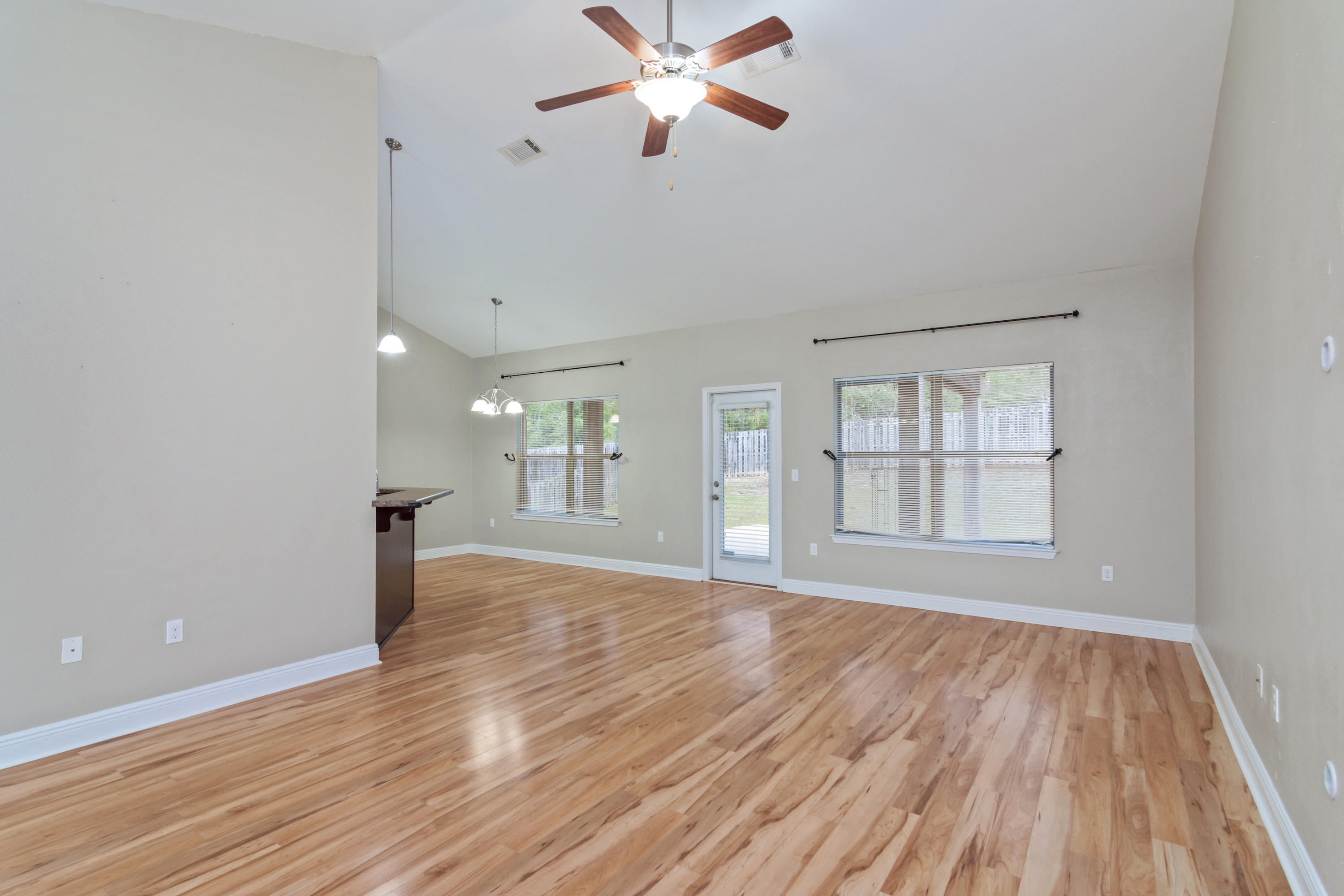 ROLLING RIDGE - Residential