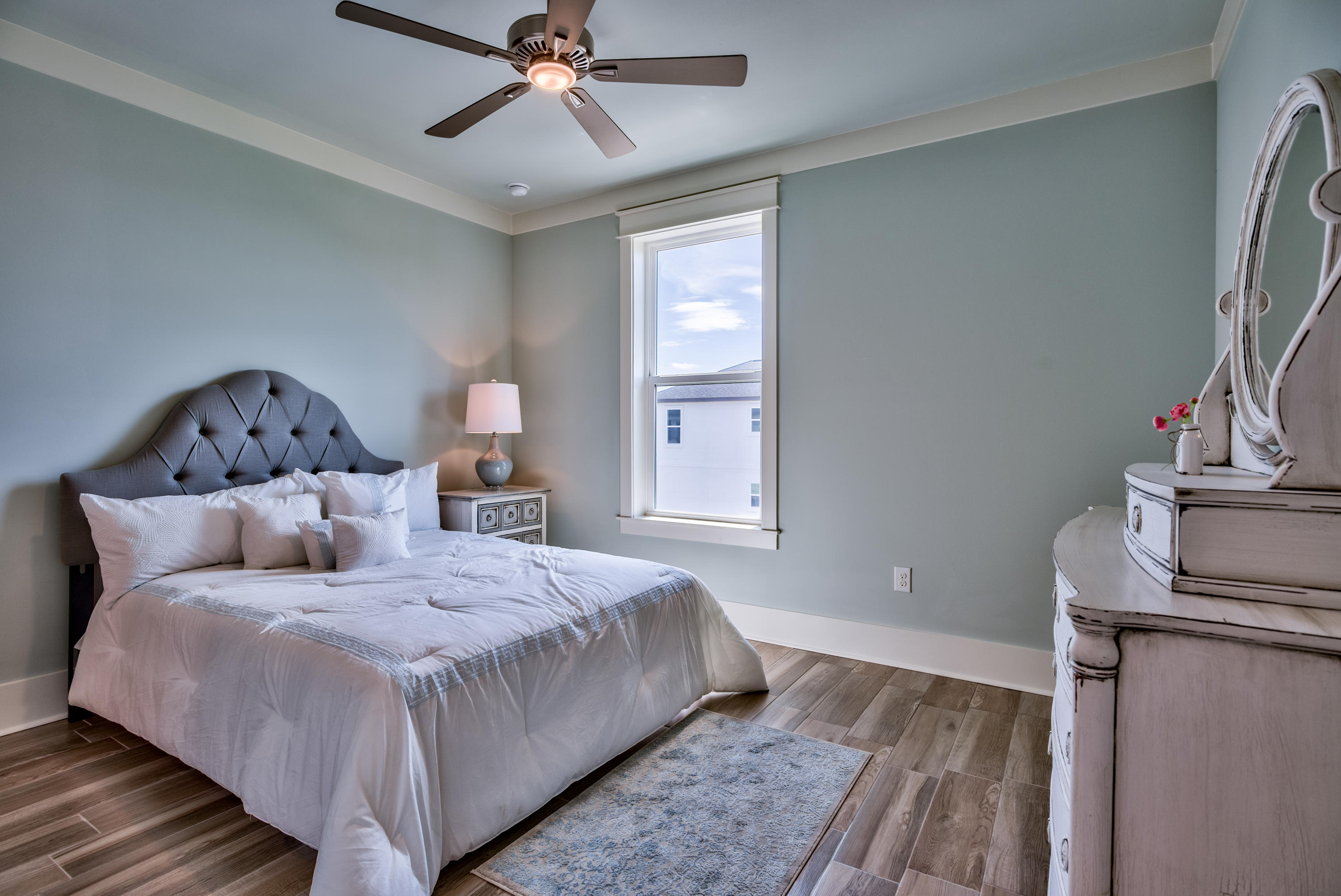 HIDDEN PALMS - Residential