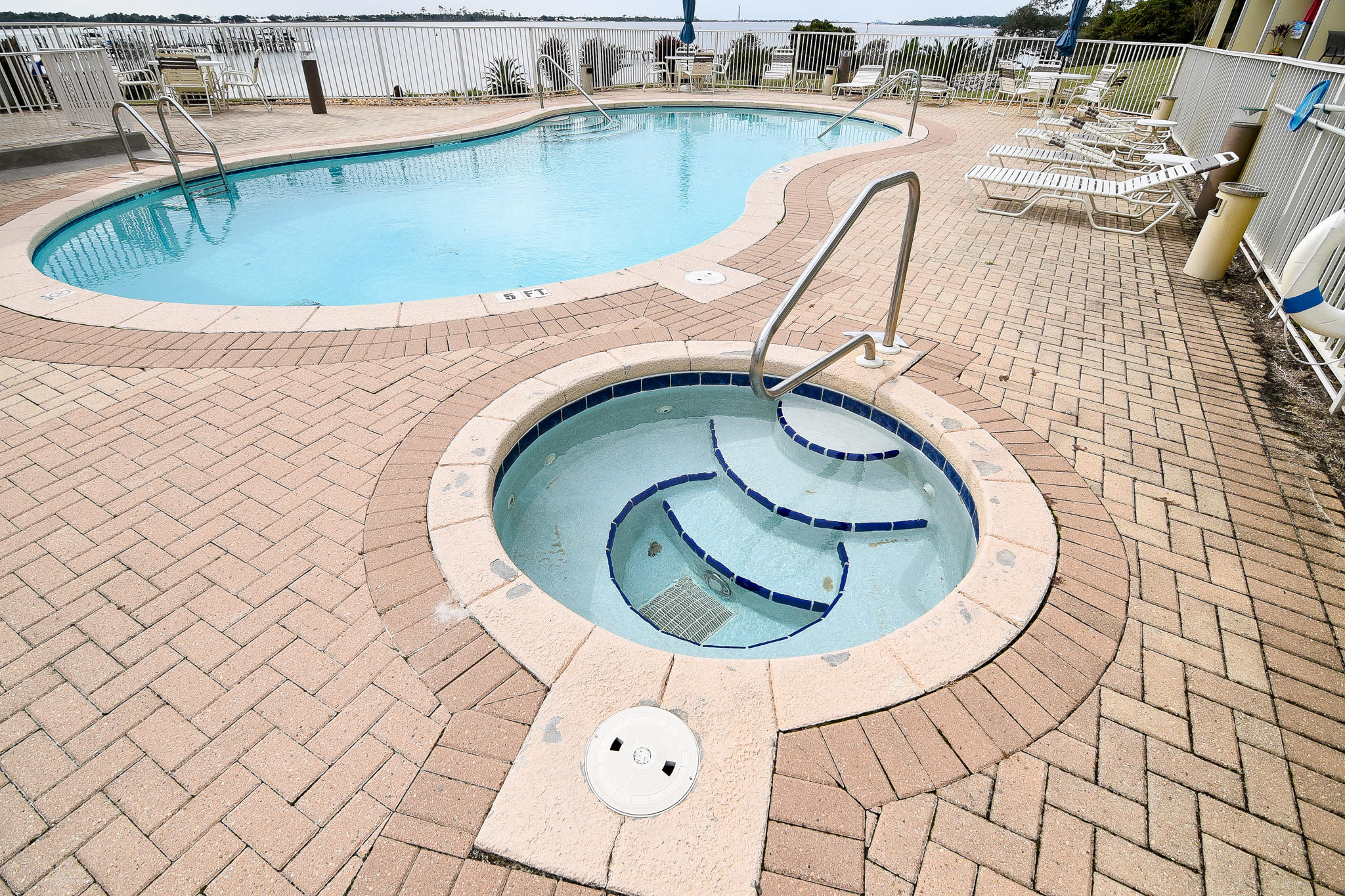 INTERCOASTAL POINTE - Residential