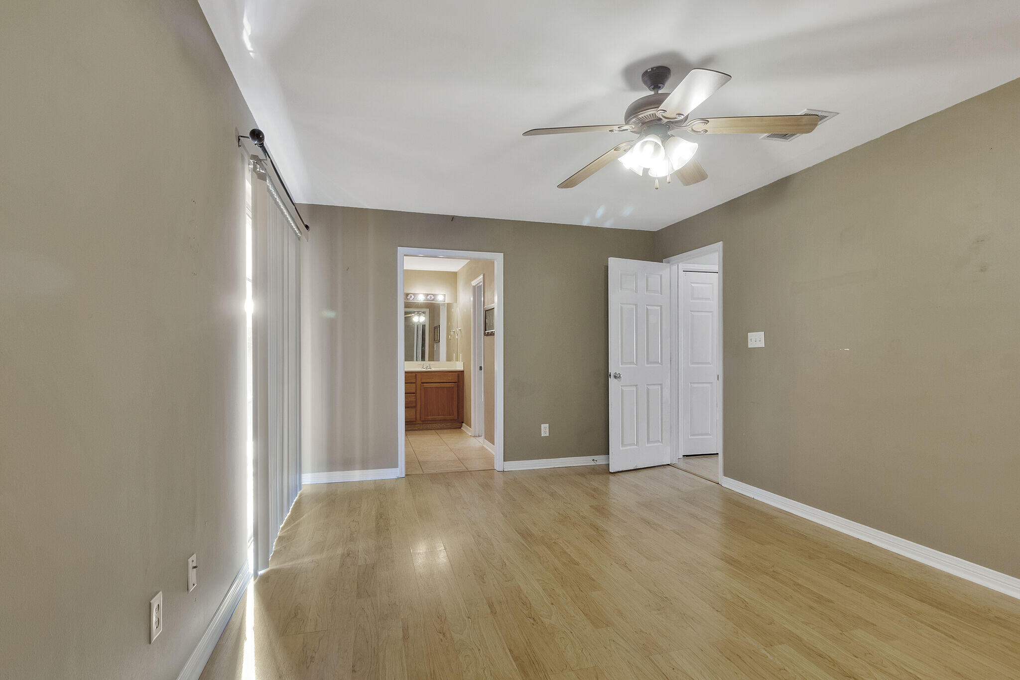 OCEAN CITY - Residential Lease