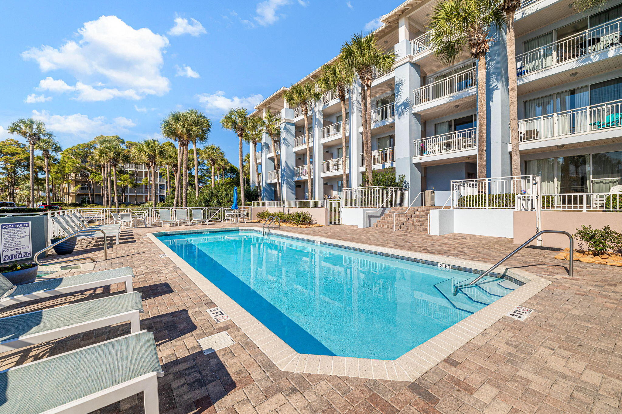 Gulf Place Six Palms - Residential