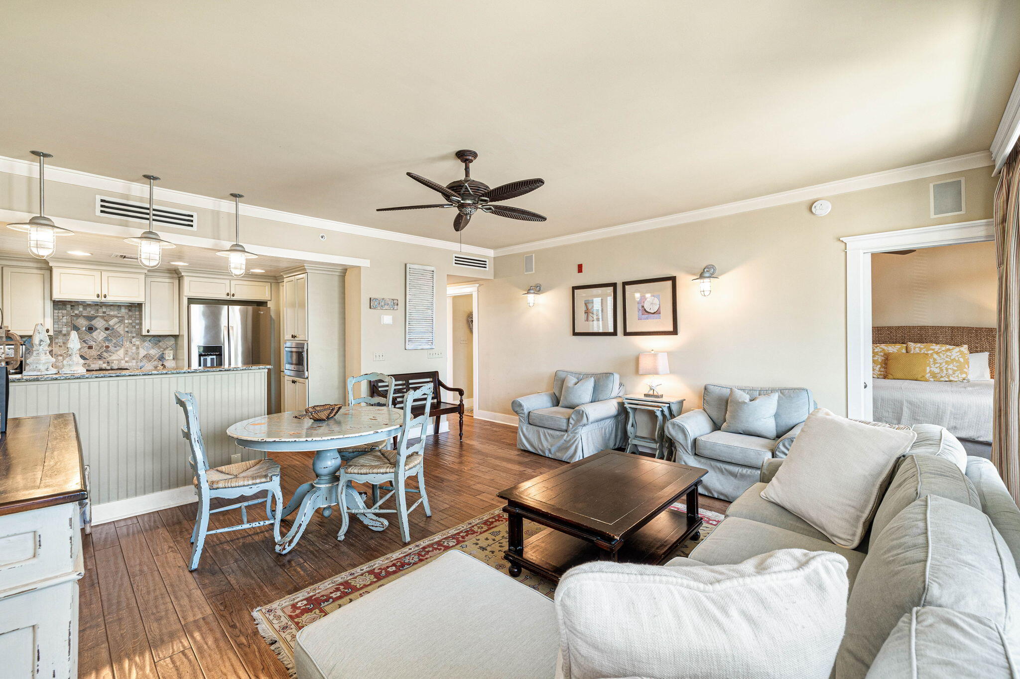 Gulf Place Six Palms - Residential