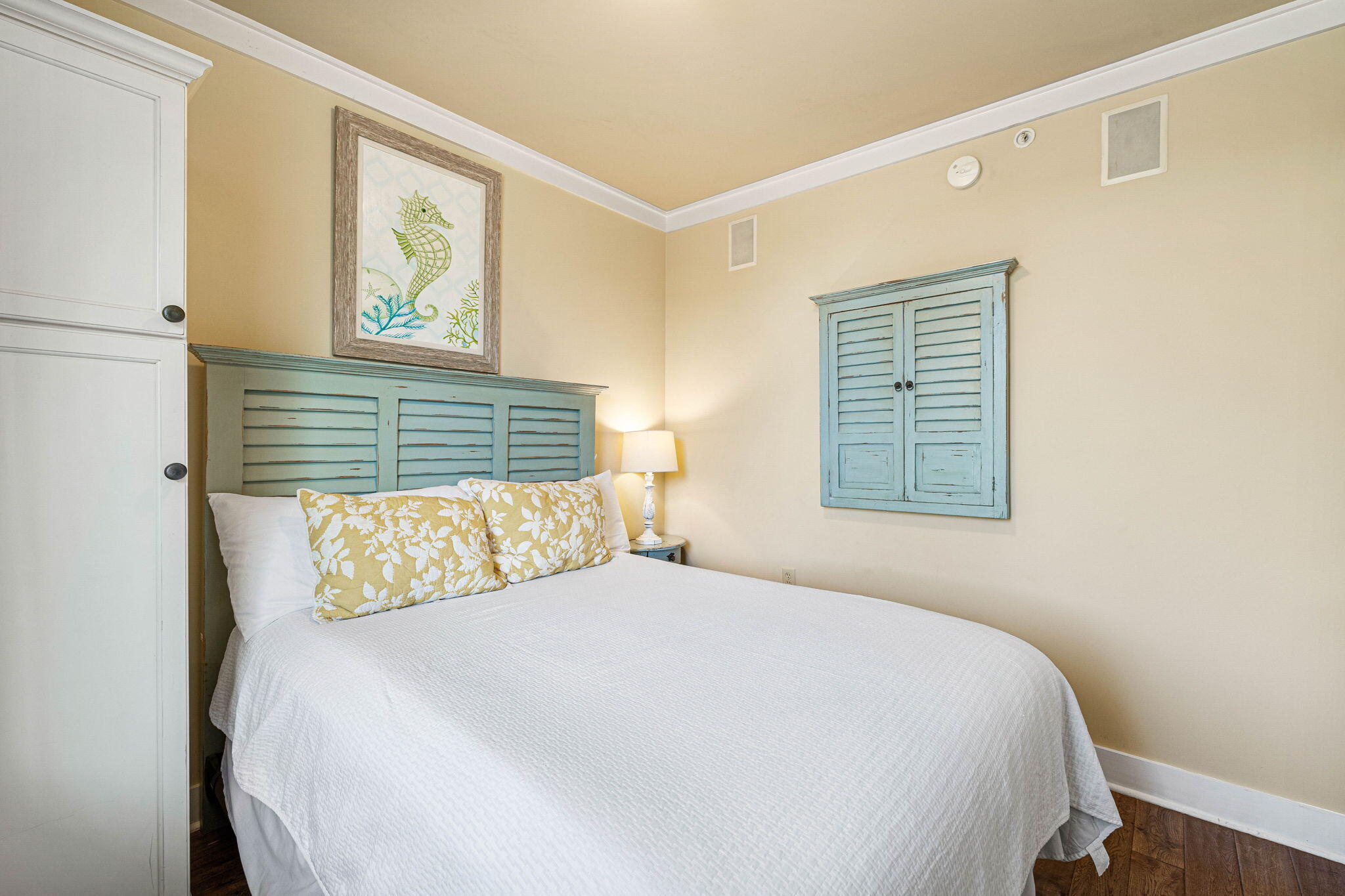 Gulf Place Six Palms - Residential