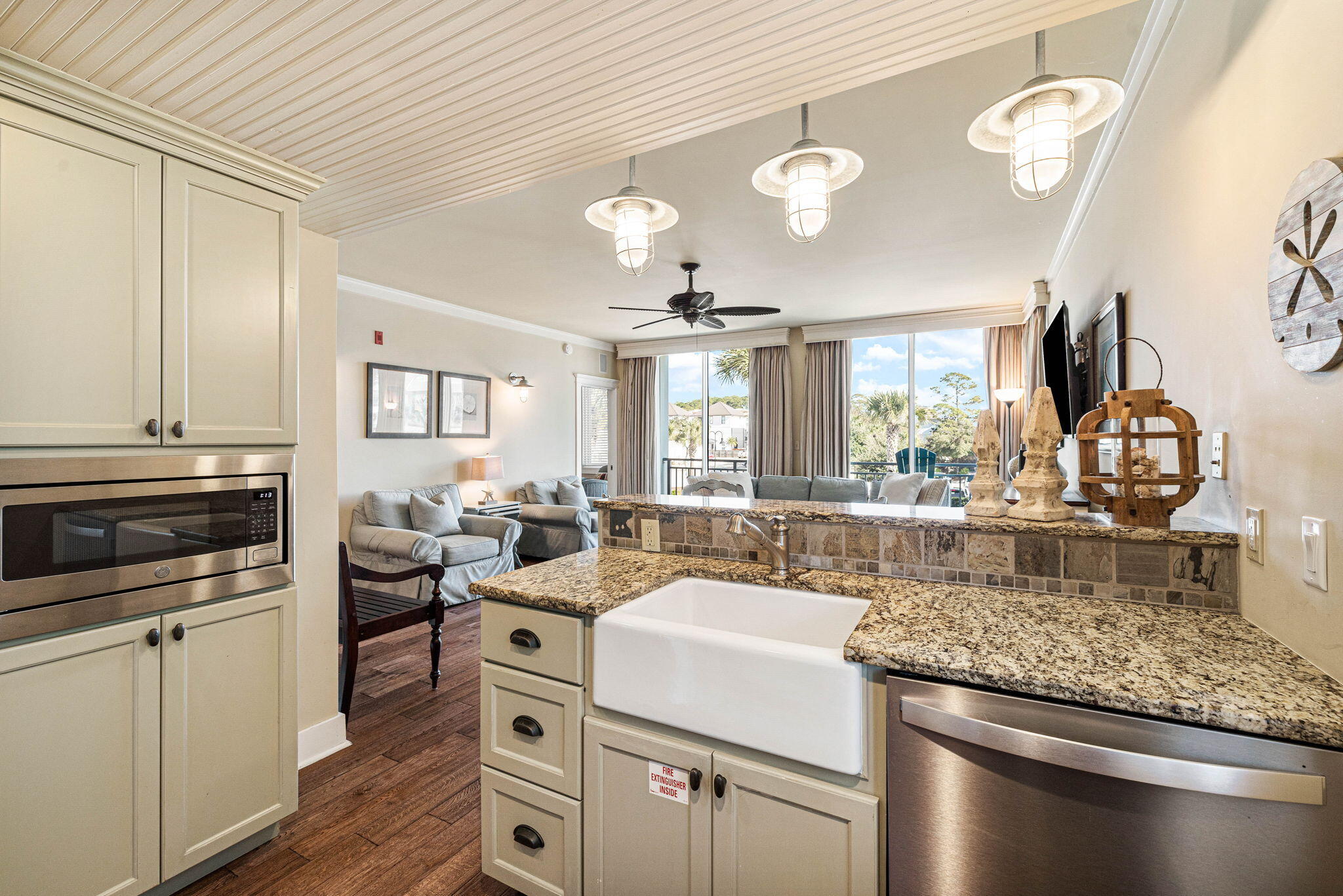 Gulf Place Six Palms - Residential