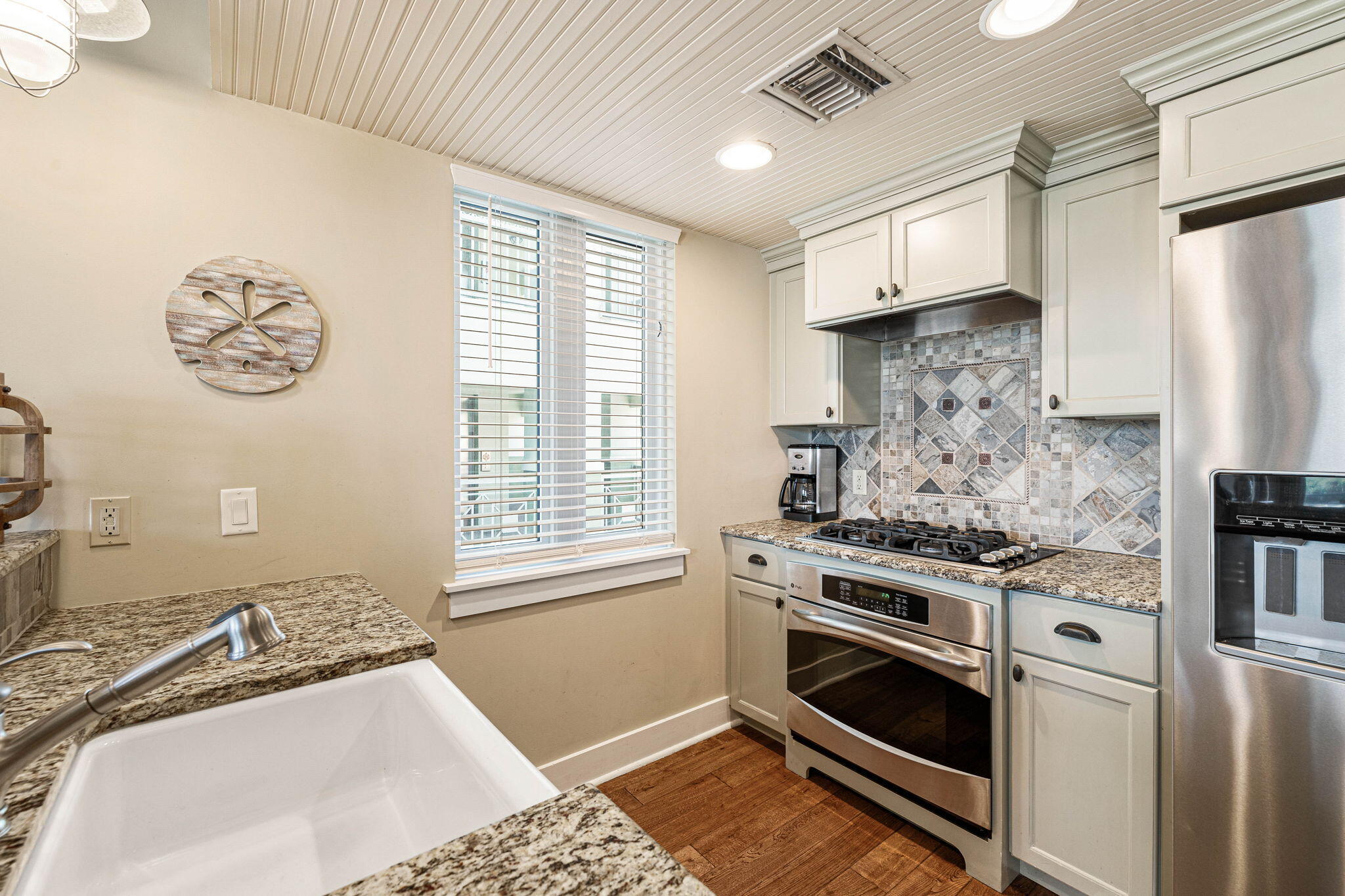 Gulf Place Six Palms - Residential